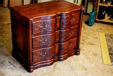 3-Drawer Alder Serpentine Chest Of Drawers 3 small