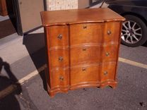 Solid Cherry Serpentine Chest Of Drawers 7 small