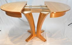 Round Cherry Extension Pedestal Table W/ Maple Inlay 6 small