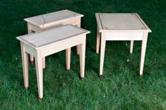 End Table With Contrasting Feet And Inlay 1 small