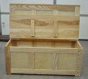 Figured Ash Breakfast Nook / Banquette 11 small
