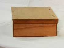 Keepsake Box Old World Style In Cherry 4 small