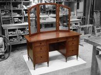 Shaker Makeup Vanity In Cherry 1 small