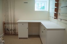 Angler's Custom Workstation/Desk With Rod Racks 2 small