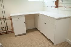 Angler's Custom Workstation/Desk With Rod Racks 1 small