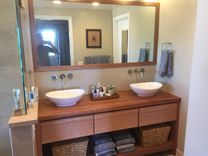 Vanity 2 small