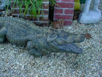 4 Foot Plus Life Like Alligator Concrete Statue Or Water Feature 2 small