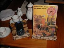 Cell Phone Or Note Pad Recipe Holde 1 small