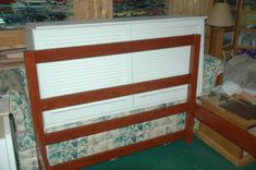 Full Size Platform Bed With Two Pull Out Storage Drawers 3 small