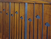 WELCOME SALE.....Very Nice Ash Queen Bed 6 small