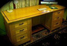 Mission Executive Desk 1 small