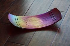 Curved Glass Platter With Iridiscent Red Design 3 small