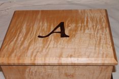 Jewelry / Keepsake Box - Curly Maple / Walnut 4 small