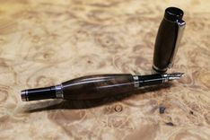 Walnut Burl Classic Fountain Pen 3 small
