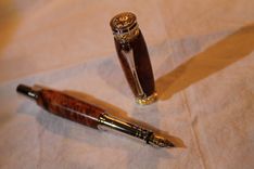 Amboyna Burl Majestic Fountain Pen 1 small