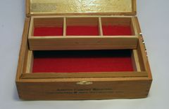 Cigar Jewelry Box: Ashton Cabinet Belicoso 3 small