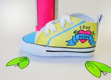 Baby Shoes/ Baby Converse/ Love Mom Shoes/ Hand Painted Baby Shoes/ Cute Baby Shoes 4 small