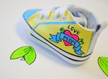 Baby Shoes/ Baby Converse/ Love Mom Shoes/ Hand Painted Baby Shoes/ Cute Baby Shoes 5 small