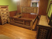Amazing Woven King Wormy Chestnut Bedroom Set 1 small