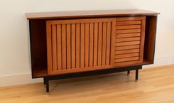 SLAT DOOR SIDEBOARD / LIQUER CABINET 1 small