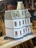 New Haven Dollhouse 1 small