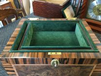 Urn With Tray 3 small