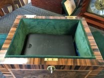 Urn With Tray 1 small