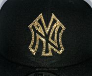 New York Yankees Mlb Crystallized Snapback Baseball Cap Genuine European Crystals Bedazzled 2 small