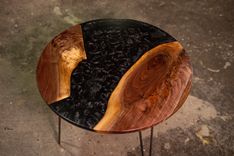 River Table - Epoxy Resin 1 small