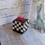Whimsical Checks Gift Box Courtly Checks Box 4 small