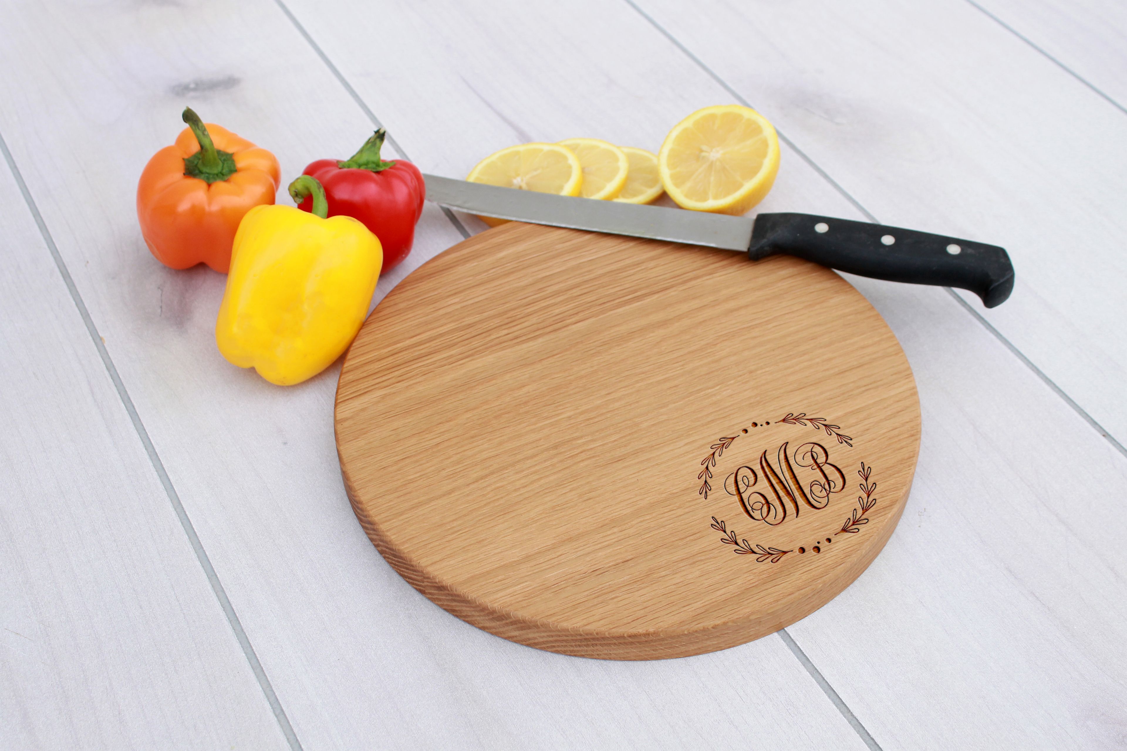 Personalized Cutting Board, Engraved Cutting Board, Wedding Gift – Cbr-Wo-Cmb Monogram Family