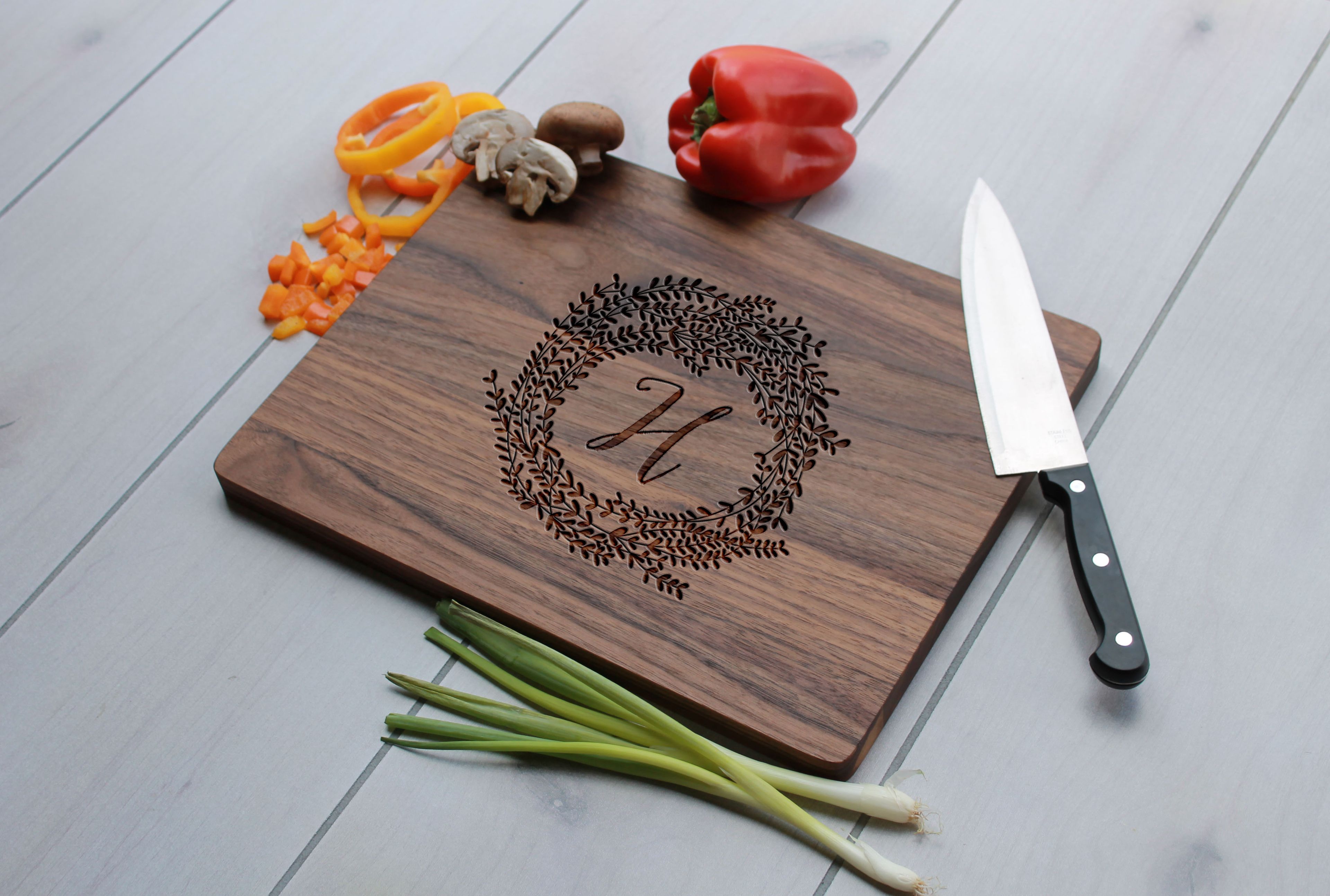 Personalized Cutting Board, Engraved Cutting Board, Custom Wedding Gift – Cb-Wal-H Reef